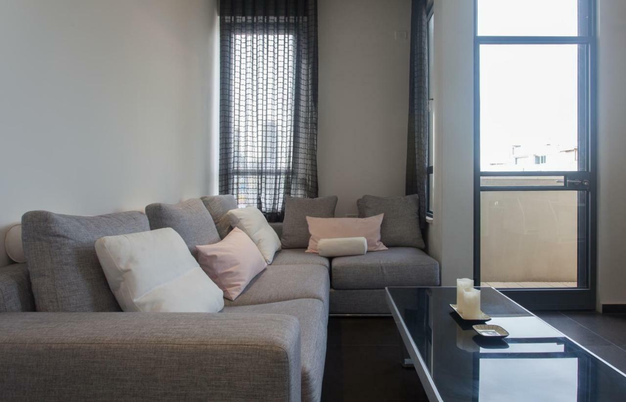 Appartamento Luxury Penthouse 2 Bed Near Rothchild Tel Aviv Esterno foto