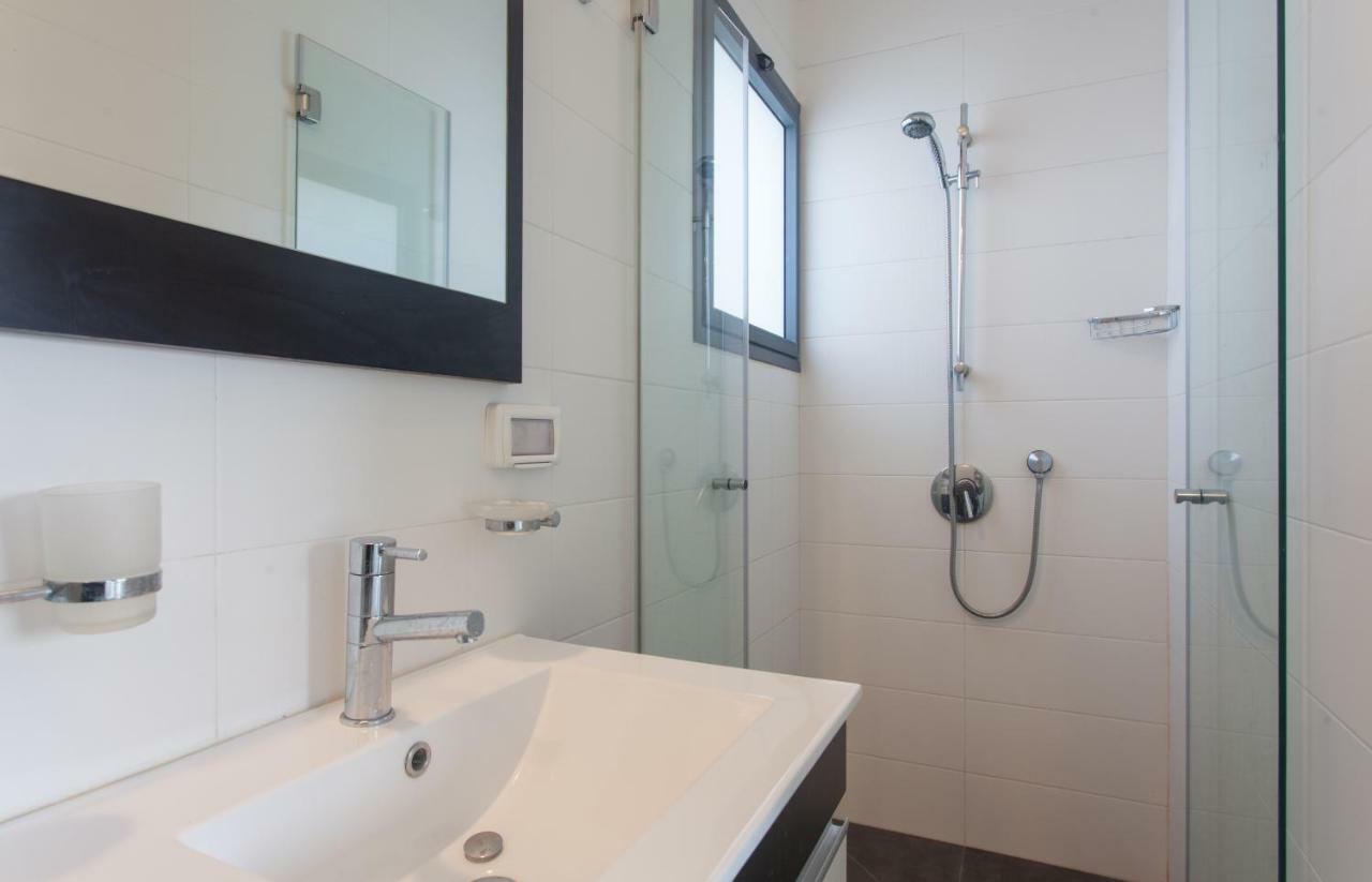 Appartamento Luxury Penthouse 2 Bed Near Rothchild Tel Aviv Esterno foto