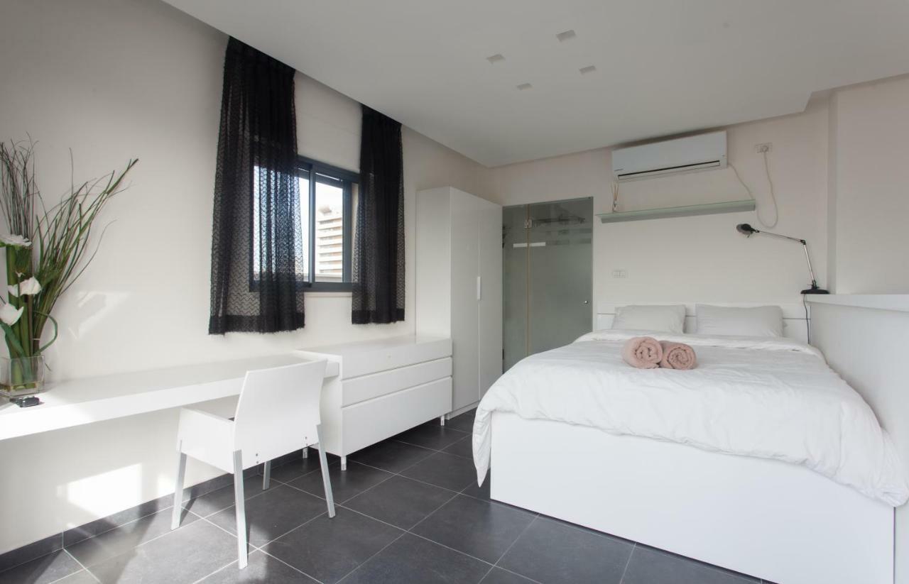 Appartamento Luxury Penthouse 2 Bed Near Rothchild Tel Aviv Esterno foto